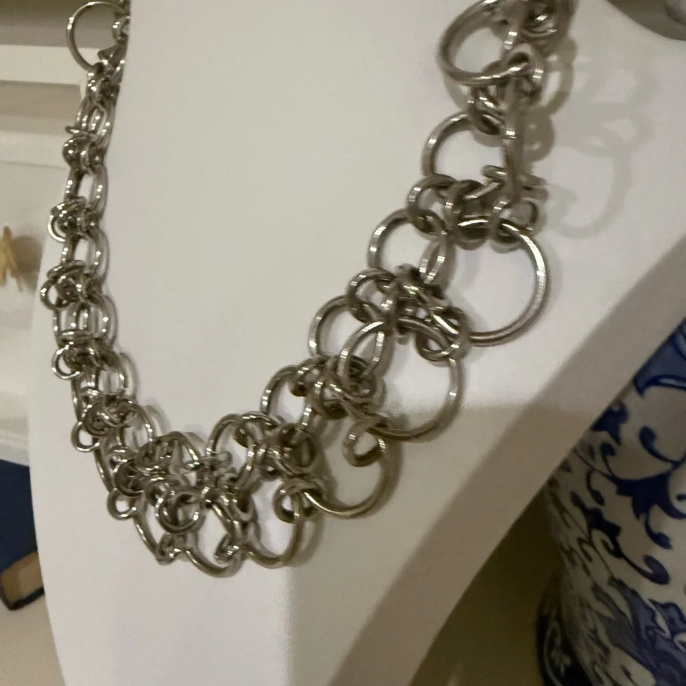 Cato Silver Toned Chunky Interlocking Circle Statement Necklace